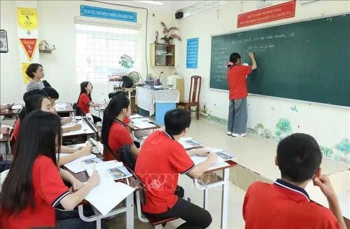 Giờ ôn luyện môn Toán tại lớp 9A4, Trường THCS Chi Lăng, phường Lương Văn Tri, tỉnh Lạng Sơn. Ảnh tư liệu: Anh Tuấn/TTXVN