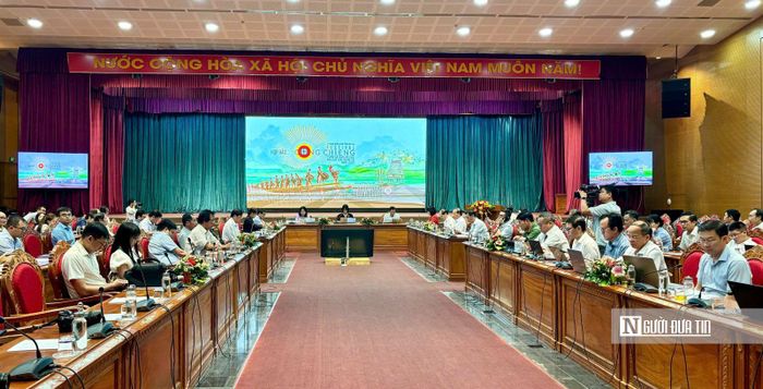 Quang cảnh họp báo.