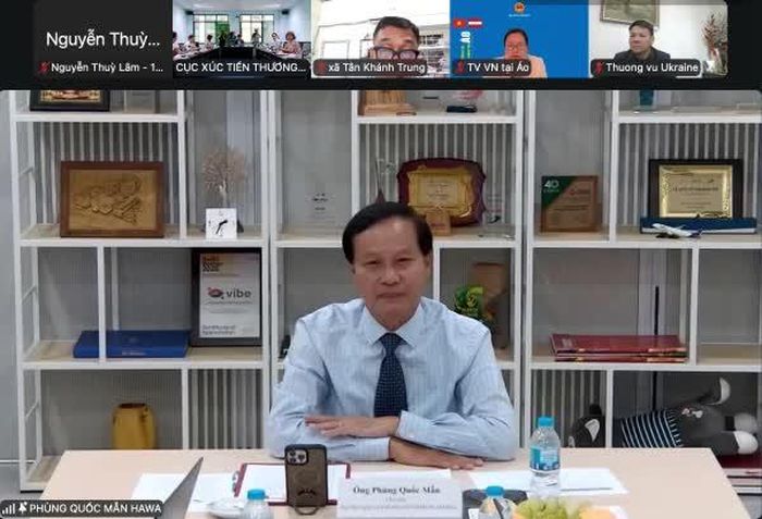 Ông Phùng Quốc Mẫn - Chủ tịch Hội Mỹ nghệ và Chế biến gỗ TP Hồ Chí Minh (HAWA). (Ảnh chụp màn hình)