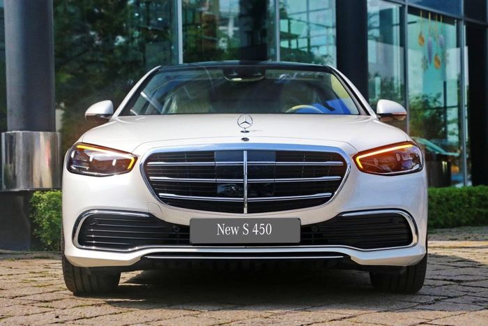 Trong bối cảnh sức tiêu thụ xe sang gặp khó khăn, nhiều mẫu Mercedes-Benz được đại lý giảm giá hàng trăm triệu đến hơn 1 tỷ đồng để giải phóng hàng tồn kho. Ảnh minh họa: Mercedes-Benz.