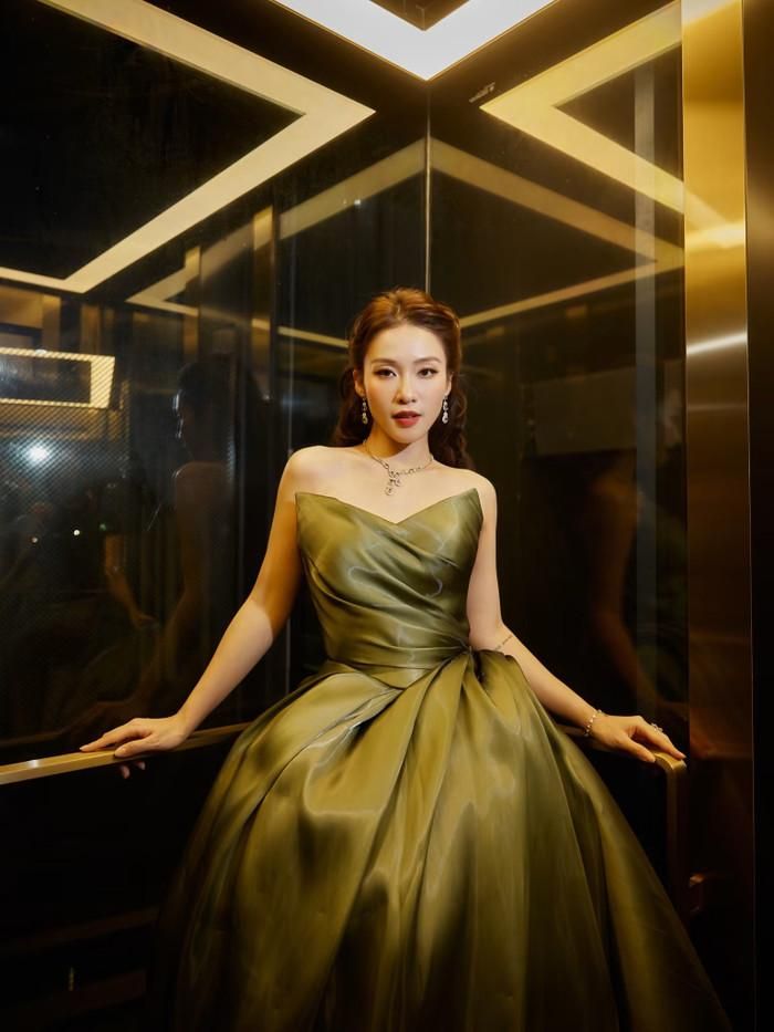 Khả Ngân thành công trên màn ảnh nhỏ nhưng vẫn loay hoay tìm chỗ đứng ở điện ảnh. Ảnh: FBNV
