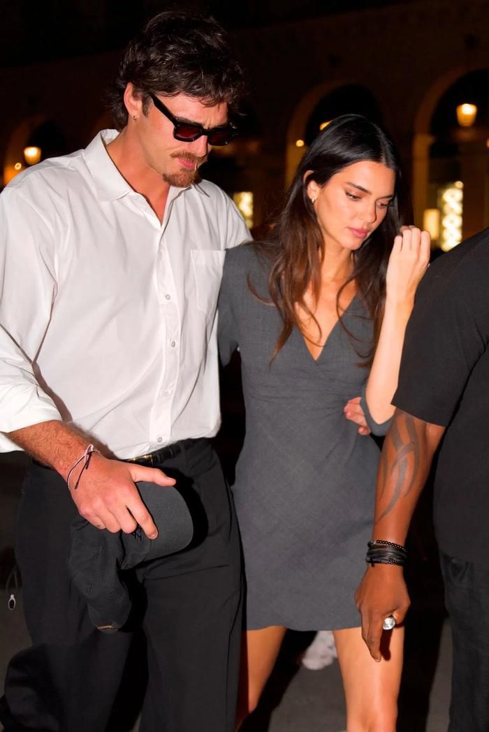 Mối quan hệ của Kendall Jenner và Jacob Elordi đang tiến triển tích cực.