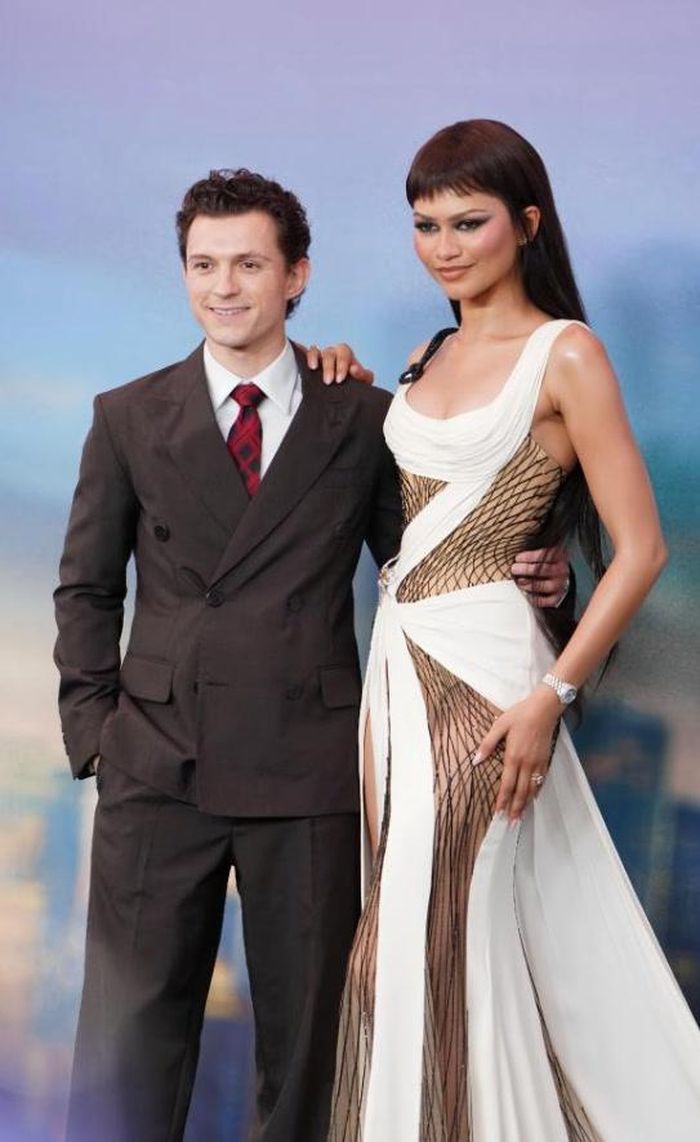 Tom Holland và Zendaya trở thành cặp đôi được yêu thích tại Hollywood.
