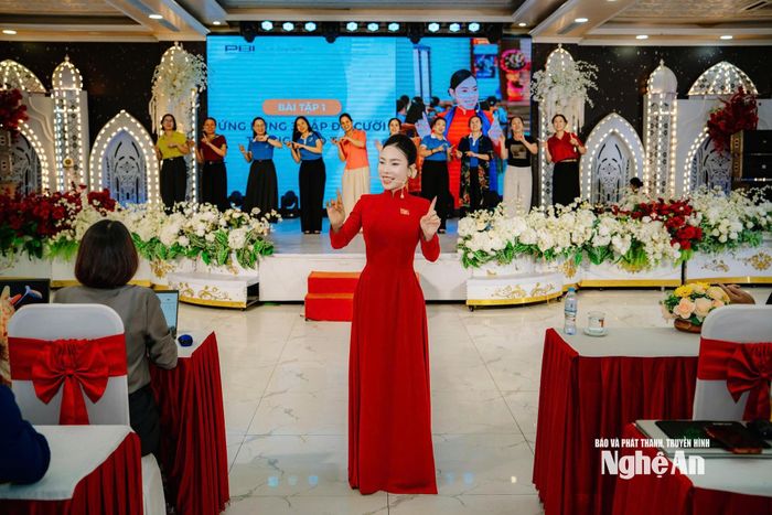 Hằng năm, các cấp Hội LHPN tỉnh Nghệ An đẩy mạnh truyền thông, tập huấn về xây dựng gia đình hạnh phúc, bình đẳng giới, phòng, chống bạo lực gia đình và giáo dục con cái.