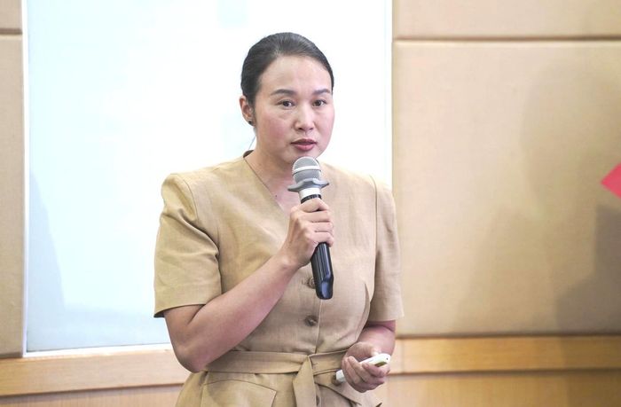 Bà Nguyễn Thị Lan, chuyên gia độc lập về giới, phát biểu tại Hội thảo