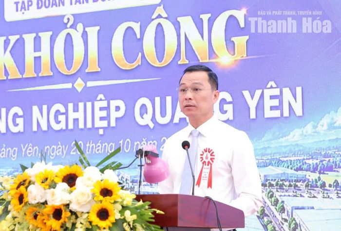 Chủ tịch UBND tỉnh Tô Anh Dũng phát biểu tại buổi lễ.