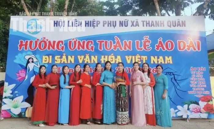 Cán bộ, hội viên phụ nữ Thanh Quân hưởng ứng Tuần lễ áo dài chào mừng Ngày Phụ nữ Việt Nam 20/10.