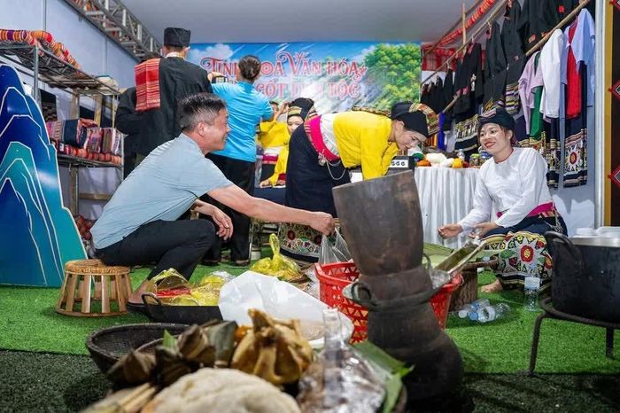 Không gian văn hóa tại ngày hội sẽ mang đến cho người dân, du khách cơ hội tìm hiểu phong tục, tập quán và đời sống của đồng bào các dân tộc. Ảnh: Hoàng Sơn
