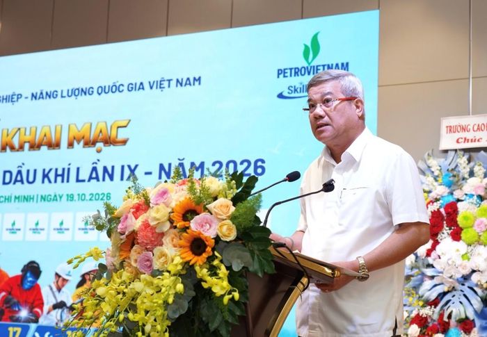Ông Đỗ Chí Thanh - Phó Tổng Giám đốc PETROVIETNAM, Trưởng Ban Tổ chức Hội thi phát biểu tại lễ Khai mạc Hội thi