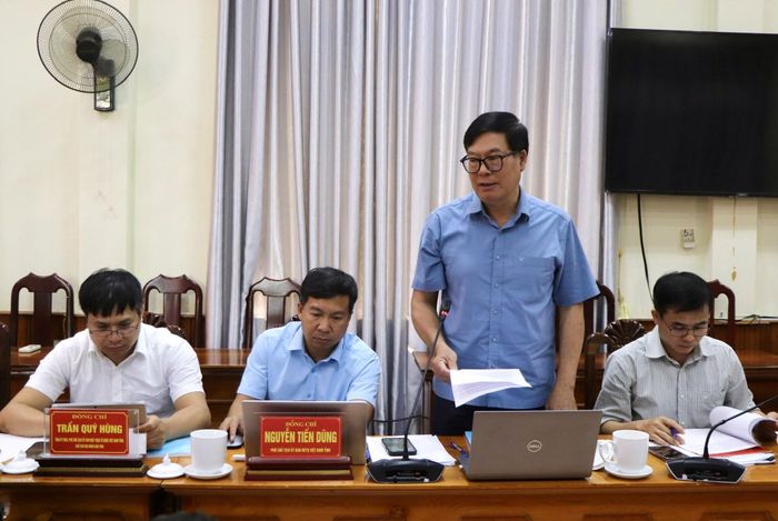 Đại biểu tham gia ý kiến tại hội nghị.