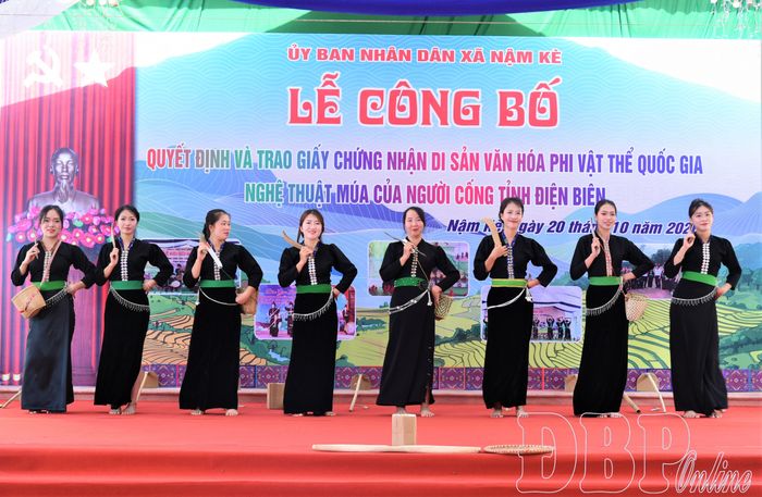 Múa truyền thống dân tộc Cống gắn liền với cuộc sống người dân, tái hiện hoạt động sinh hoạt, sản xuất hàng ngày.