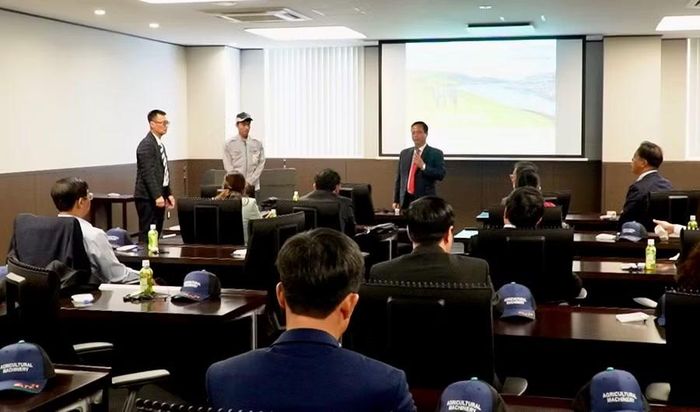  Đoàn công tác tỉnh Gia Lai thăm, làm việc với Công ty Kubota. Ảnh: Ngọc Luận 