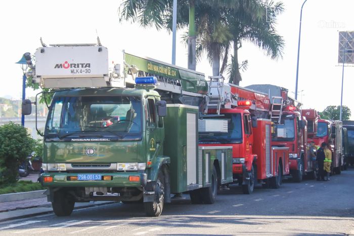 Hàng chục phương tiện chuyên dụng được huy động tham gia cuộc thực tập.
