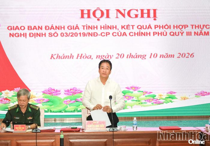 Phó Chủ tịch Thường trực UBND tỉnh Nguyễn Long Biên phát biểu chỉ đạo tại hội nghị.