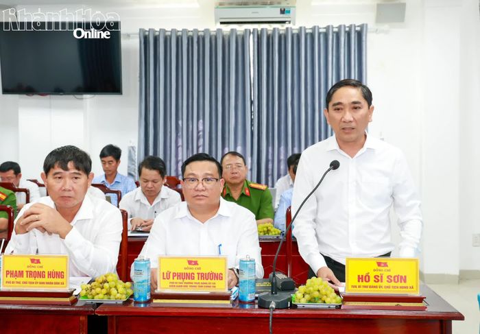 Lãnh đạo xã Thuận Bắc báo cáo tình hình thực hiện nhiệm vụ chính trị 9 tháng năm 2026.
