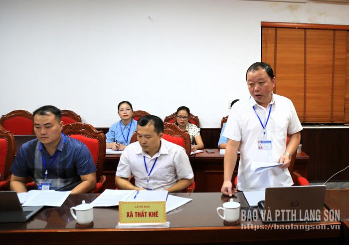 Lãnh đạo UBND xã Thất Khê phát biểu tiếp thu, làm rõ một số nội dung liên quan
