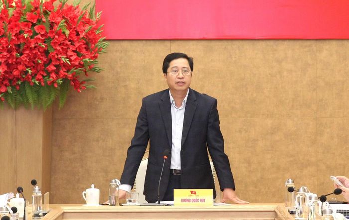 Bí thư Tỉnh uỷ Dương Quốc Huy phát biểu kết luận cuộc họp.