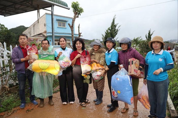 Phụ nữ Lâm Đồng tích cực tổ chức các hoạt động an sinh xã hội, chăm lo hội viên, phụ nữ và người dân khó khăn trên địa bàn