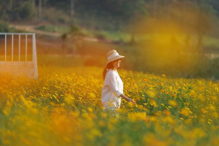 "Lần này đặc biệt hơn khi tôi mang trên mình "nhiệm vụ" là phải viết được một ca khúc thật hay về Đà Lạt", nhạc sĩ Giáng Son chia sẻ