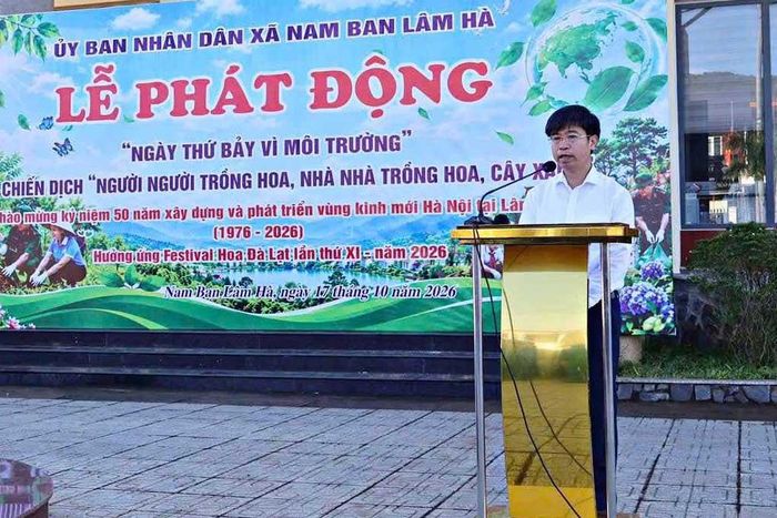 Bí thư Đảng ủy xã Nam Ban Lâm Hà Nguyễn Văn Châu phát động phong trào làm đẹp cảnh quan môi trường chào mừng 50 xây dựng và phát triển Vùng kinh tế mới Hà Nội tại Lâm Đồng