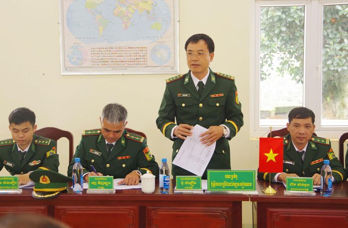Thượng tá Ngô Bá Quyền, Đồn trưởng Đồn Biên phòng Đắk Lao thông qua biên bản kết nghĩa