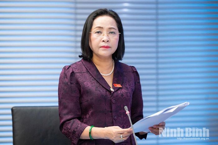 Đại biểu Nguyễn Thị Thanh, Ủy viên Trung ương Đảng, Phó Chủ tịch Quốc hội phát biểu thảo luận.