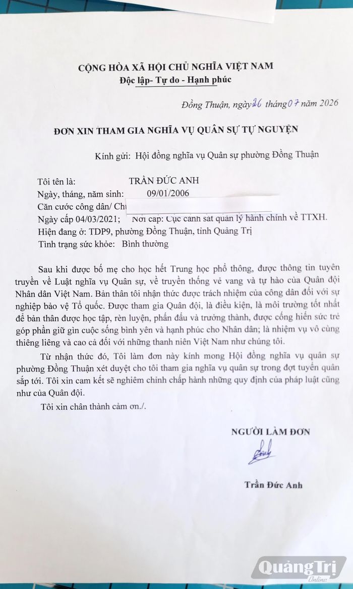 Đơn tình nguyện tham gia nghĩa vụ quân sự của em Trần Đức Anh - Ảnh: T.L