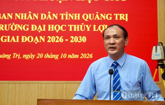 GS.TS Nguyễn Trung Việt, Hiệu trưởng Trường đại học Thủy lợi phát biểu tại buổi lễ - Ảnh: H.N