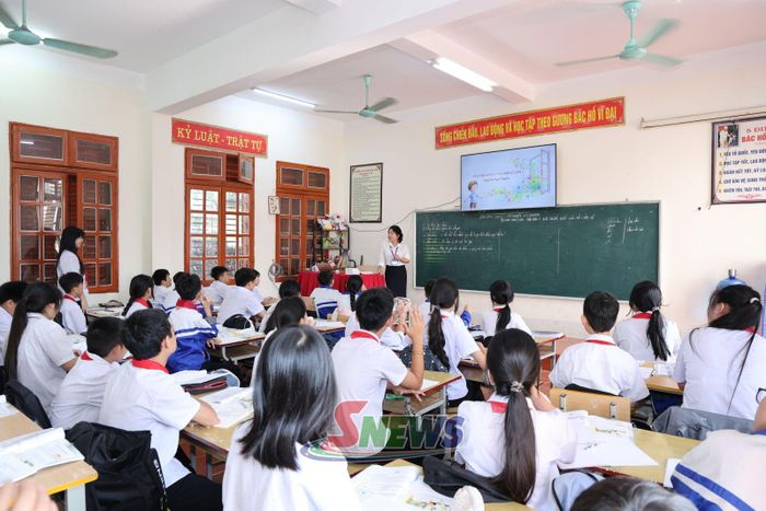 Ứng dụng công nghệ trong dạy học ở Trường THCS Chu Văn An.