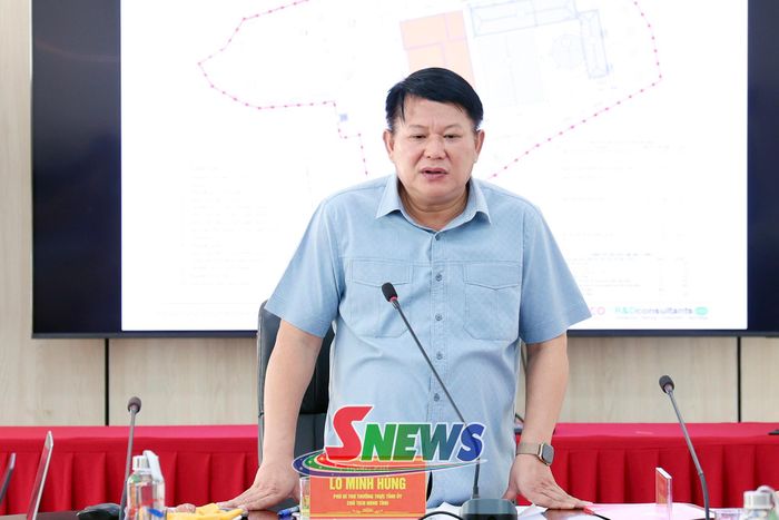 Đồng chí Lò Minh Hùng, Phó Bí thư Thường trực Tỉnh ủy, Chủ tịch HĐND tỉnh phát biểu tại cuộc làm việc.