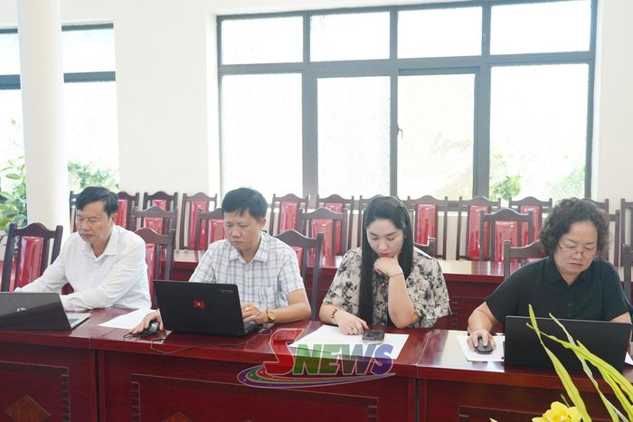 Đại biểu tham gia hội thảo.