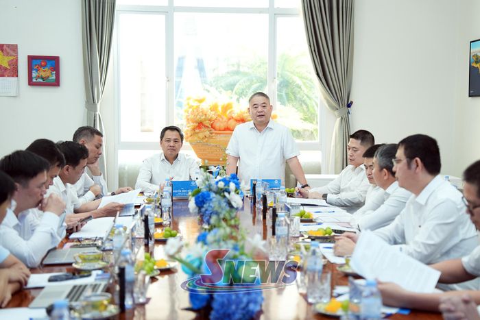 Lãnh đạo Công ty cổ phần Tập đoàn Xuân Thiện phát biểu tại cuộc làm việc.