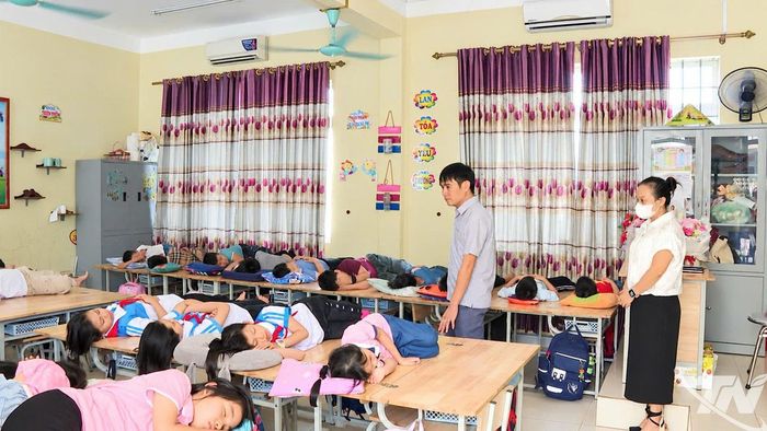 Việc tổ chức bữa ăn bán trú cho học sinh tại Trường Tiểu học và THCS Chiến Thắng được khôi phục bình thường từ ngày 18/10/2026.