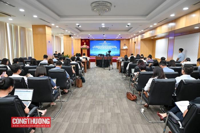 Bộ Công Thương tổ chức Hội thảo lấy ý kiến đối với dự thảo Luật sửa đổi, bổ sung một số điều của Luật Thương mại, Luật Quản lý ngoại thương, Luật Cạnh tranh và Luật Bảo vệ quyền lợi người tiêu dùng tháng 6/2026 (Ảnh: Thy Thảo)