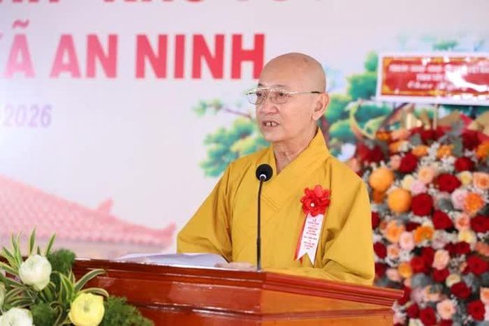 Thượng tọa Thích Quảng Tâm, phát biểu tại buổi lễ