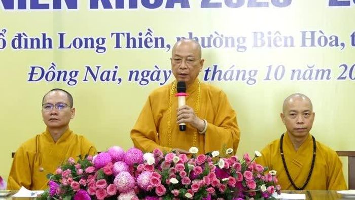 Thượng tọa Thích Huệ Khai ban đạo từ