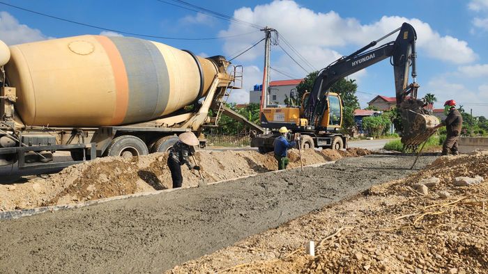 Ông Nguyễn Văn Phái, Chỉ huy trưởng công trường (Công ty Cổ phần Lizen) cho hay, đơn vị đã hoàn thành hơn 90% khối lượng toàn gói thầu.