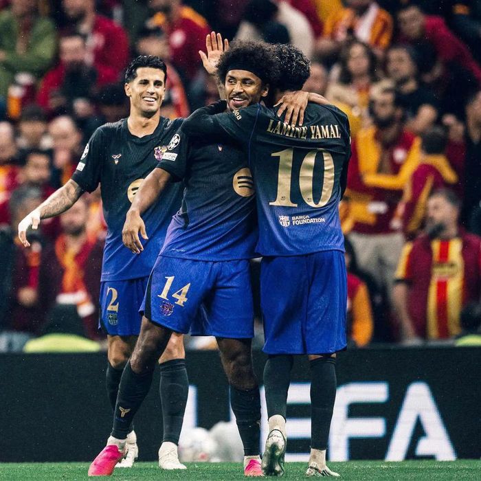 Barcelona sẵn sàng hướng đến màn so tài với PSG. 