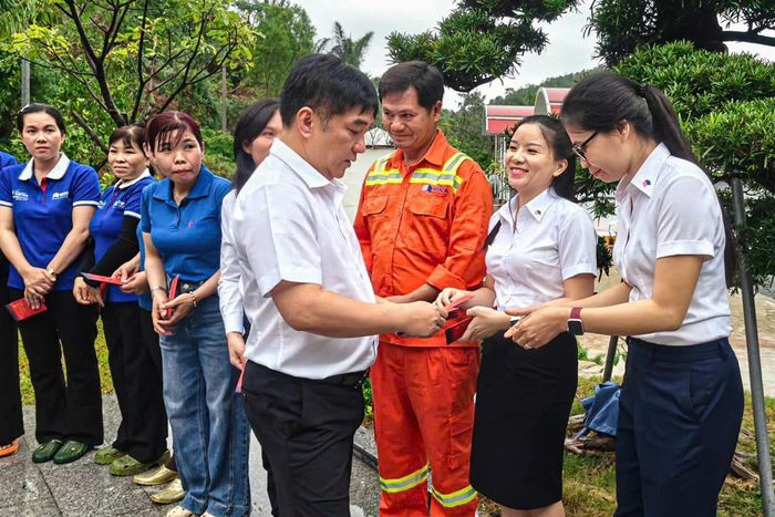Sự quan tâm, sẻ chia của lãnh đạo Tập đoàn Đèo Cả là nguồn động viên để nữ cán bộ, công nhân viên thêm yên tâm công tác và gắn bó với công việc.
