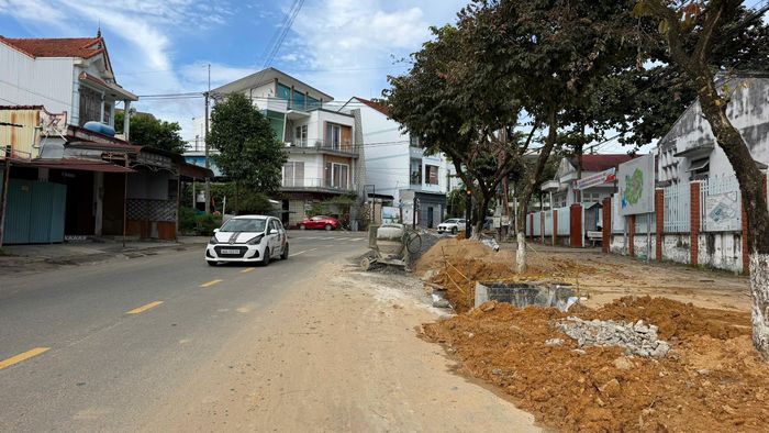 Hạ tầng thoát nước đô thị Kon Tum đã và đang được đầu tư nhằm giải quyết tình trạng ngập úng cục bộ khi mưa lớn. (Ảnh: Lê Danh).