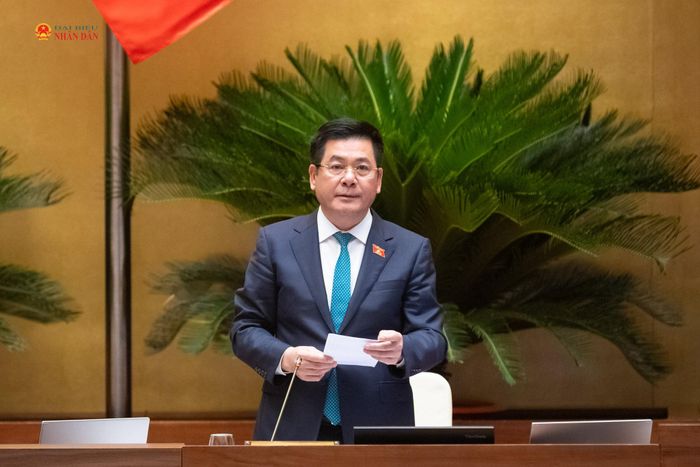 Phó Chủ tịch Quốc hội Nguyễn Hồng Diên điều hành nội dung phiên họp. Ảnh: Phạm Thắng