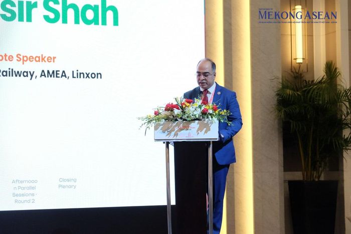 Ông Yasir Shah, Giám đốc Kinh doanh mảng Đường sắt khu vực AMEA của Linxon phát biểu tại hội thảo. Ảnh: Mộc An/Mekong ASEAN.