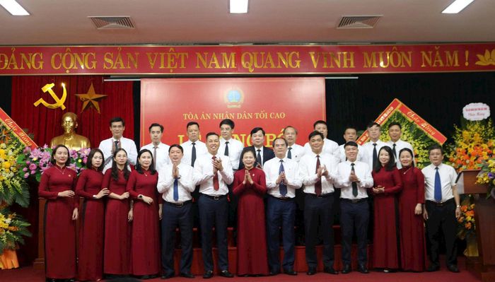 Nữ Thẩm phán, cán bộ TAND TP. Bắc Ninh luôn vững vàng về chuyên môn, tận tâm với công việc