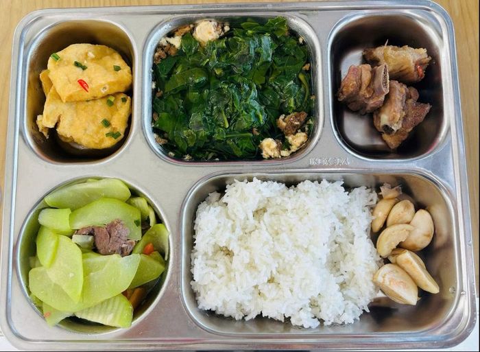 Thực đơn của Tổ nữ công phòng Thông tin quản lý- Đồng giải Nhì Hội thi