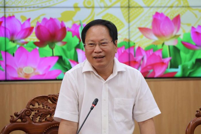 Ông Trần Quốc Hà – Quyền Giám đốc NHNN chi nhánh Khu vực 14 phát biểu tại buổi làm việc