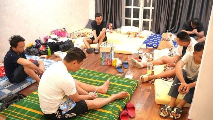 Nhóm người nước ngoài nhập cảnh trái phép ở tại một căn hộ.