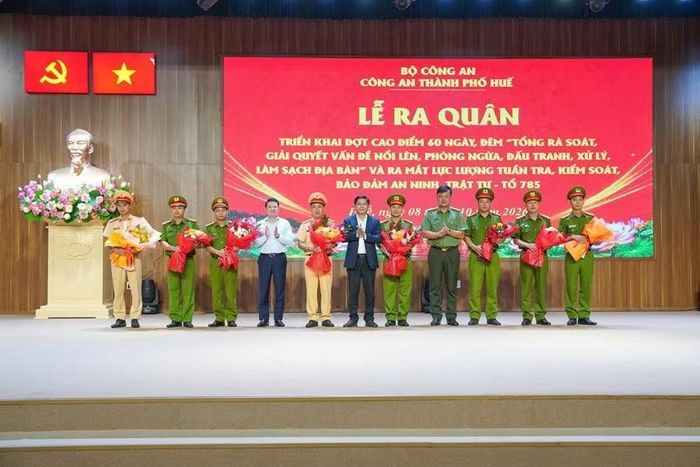 Chỉ sau gần 2 tuần ra mắt, đến nay, Tổ công tác 785 Công an TP Huế đã phát hiện, xử lý hơn 15 vụ vi phạm pháp luật và hơn 100 trường hợp vi phạm về trật tự, an toàn giao thông.