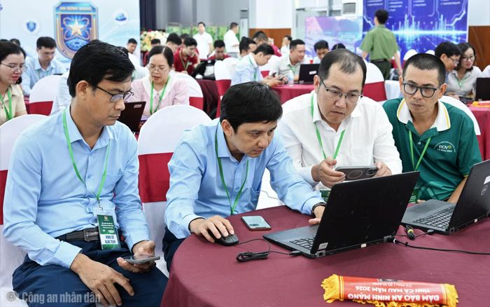 Một số đội tham gia diễn tập thực chiến.
