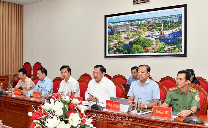  Phó Chủ tịch Thường trực UBND tỉnh Lâm Văn Bi mong muốn VASCO sớm khôi phục đường bay Cà Mau - Hà Nội.