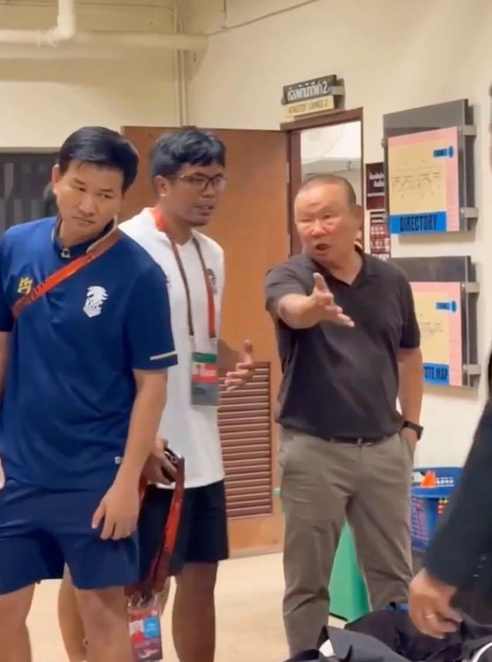 Ông tố cáo trọng tài “thiếu lương tâm”.